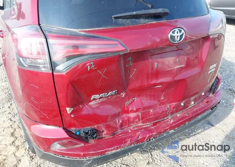 2018 Toyota Rav4 Xle z USA, uszkodzony, nr VIN 2T3RFREV2JW763262